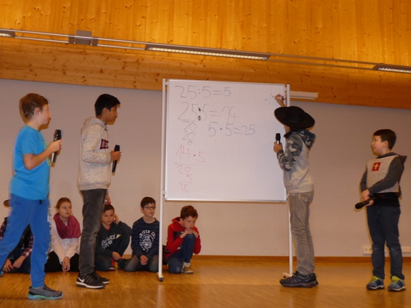 Der Beweis: 25 : 5 = 14