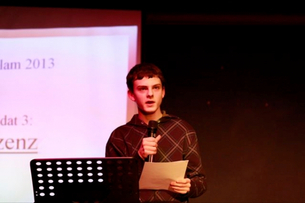 PoetrySlam2013_6